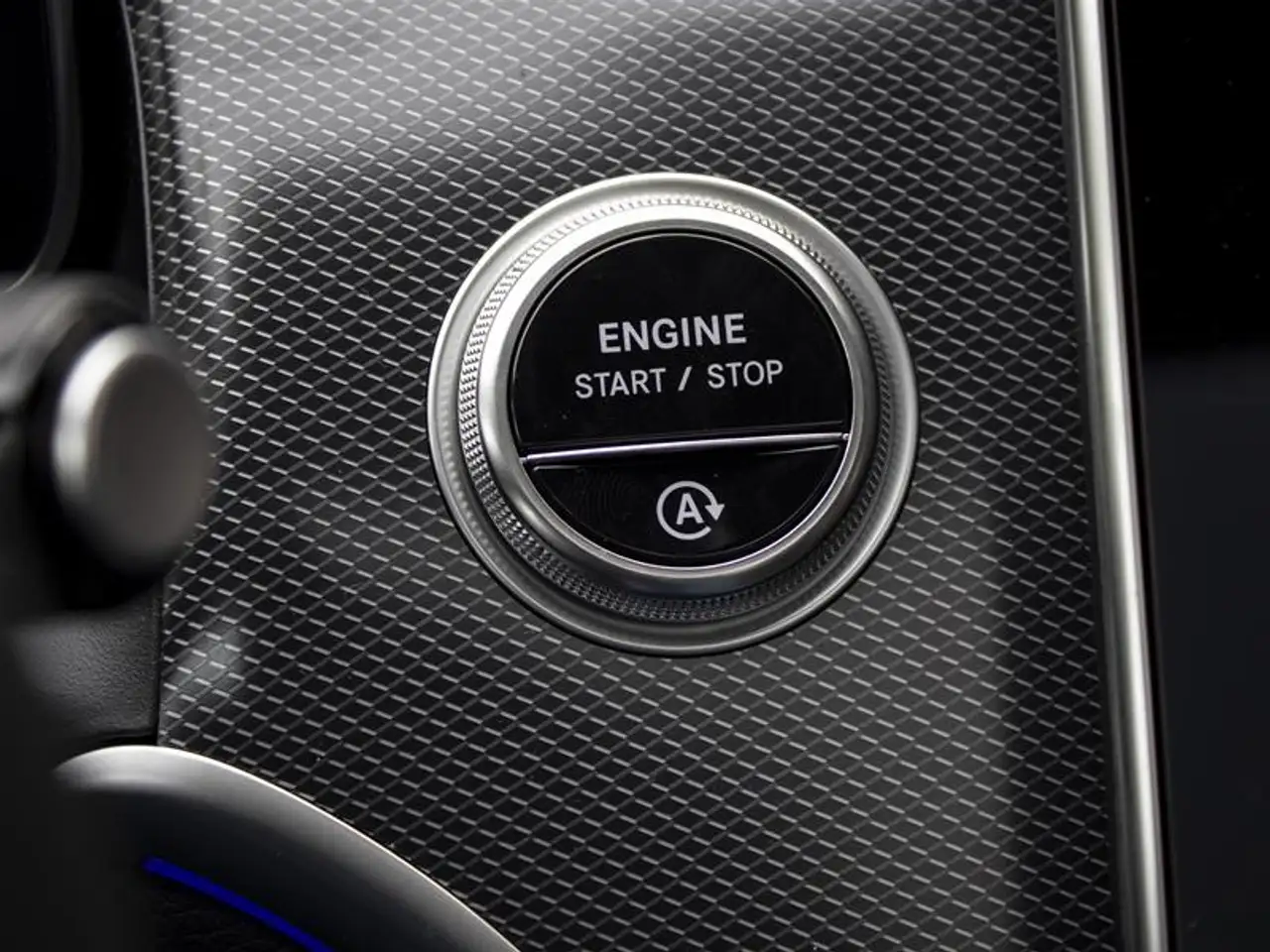 Mercedes-Benz GLC - Image 11