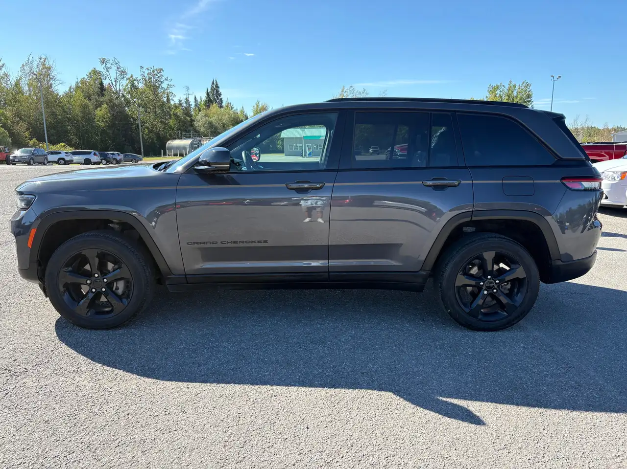 Jeep Grand Cherokee - Image 5