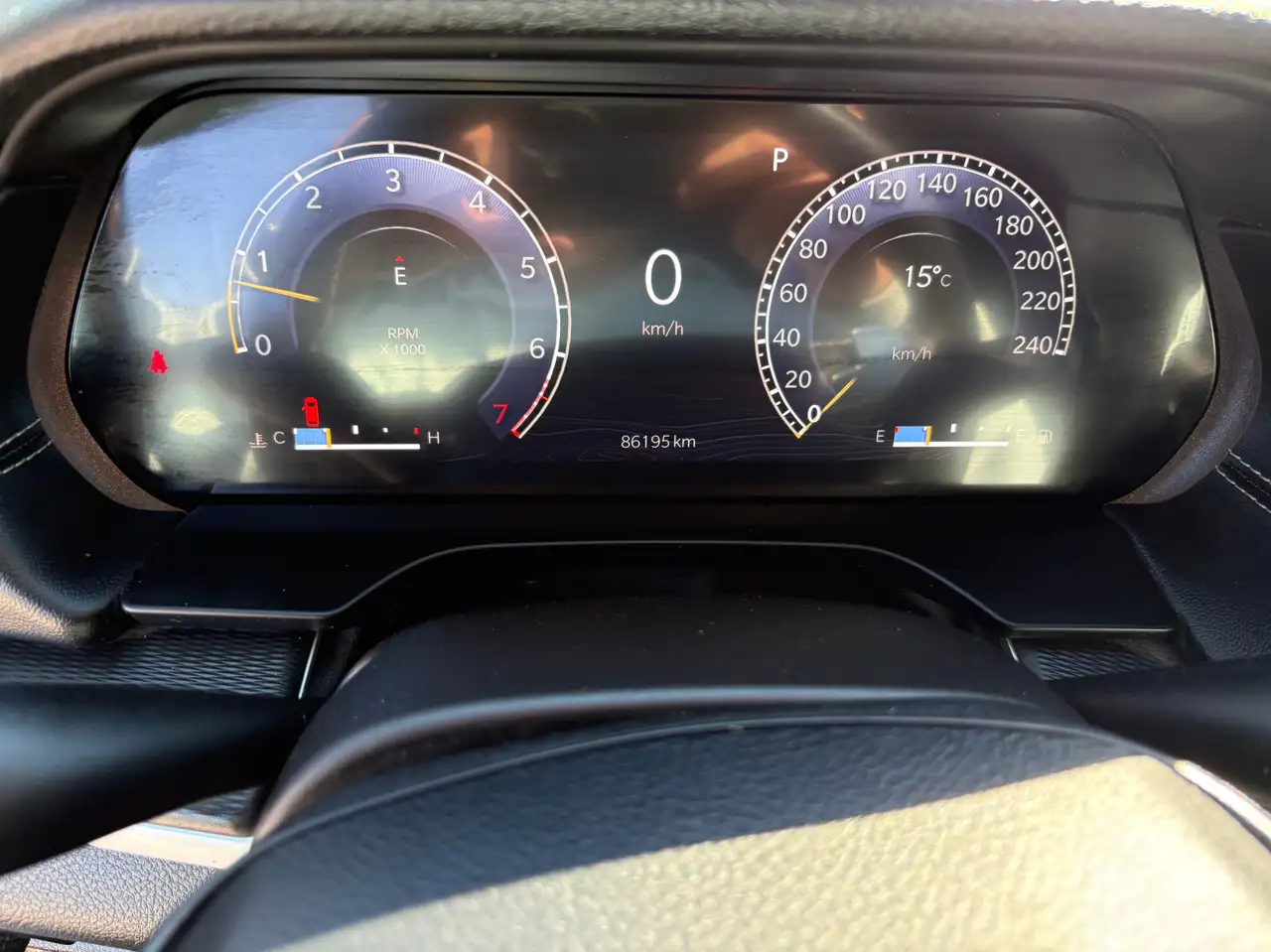 Jeep Grand Cherokee - Image 13