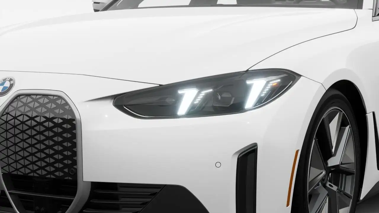 BMW i4 - Image 6