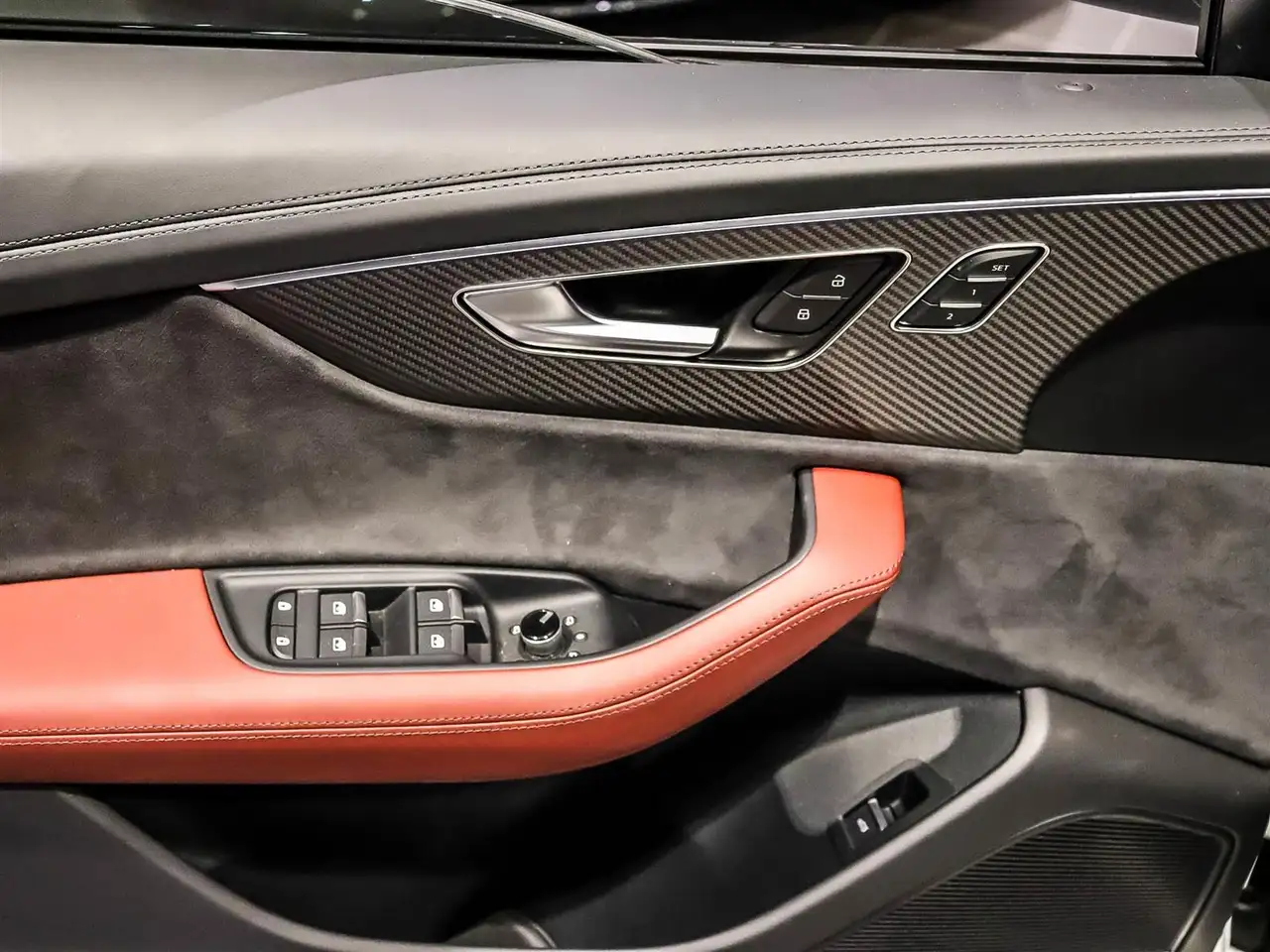 Audi SQ8 - Image 4