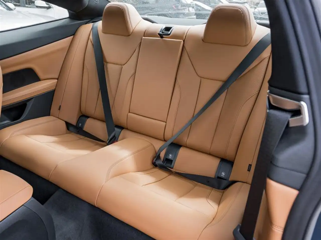 BMW 4 Series - Image 24