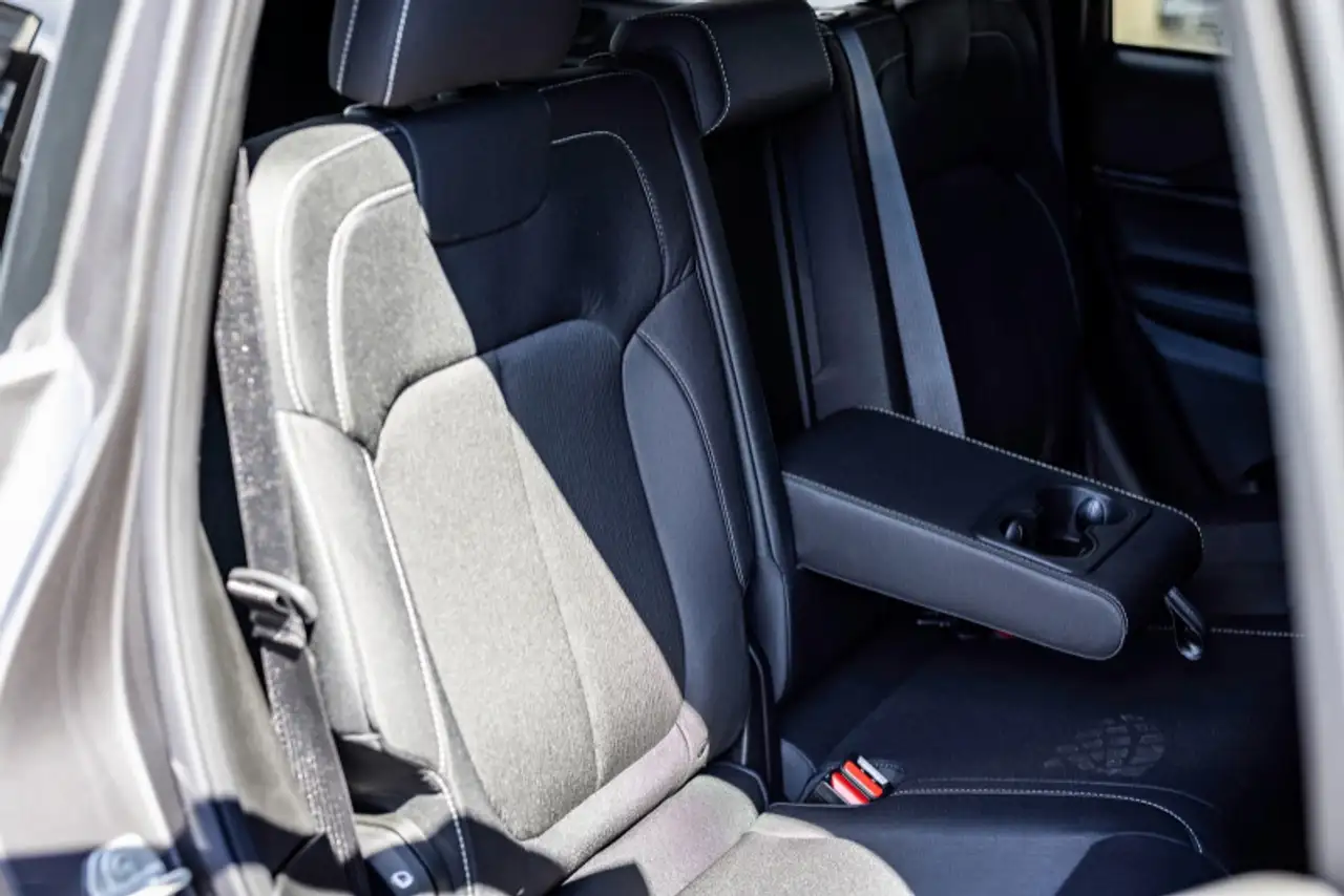 Jeep Grand Cherokee - Image 23
