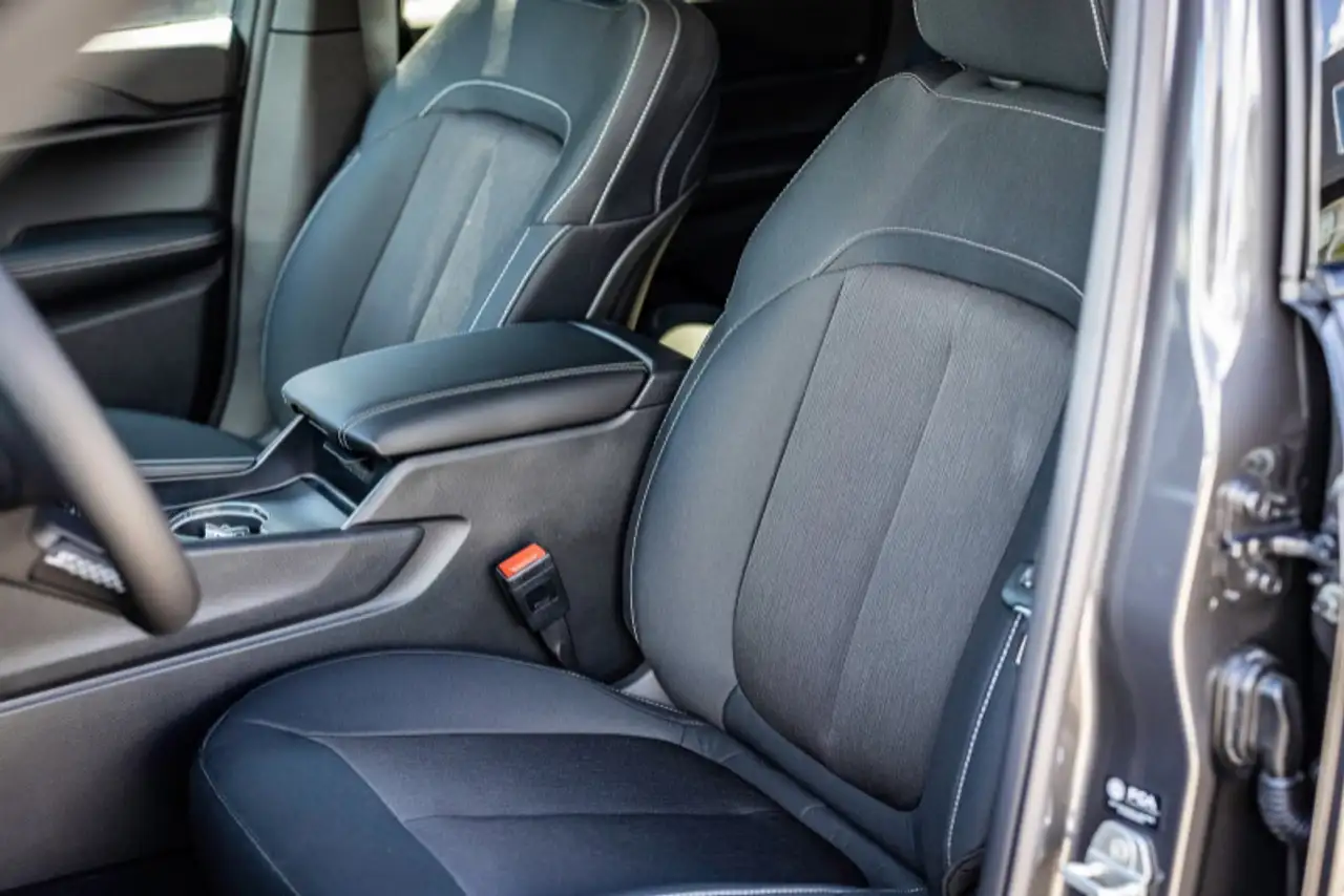 Jeep Grand Cherokee - Image 7