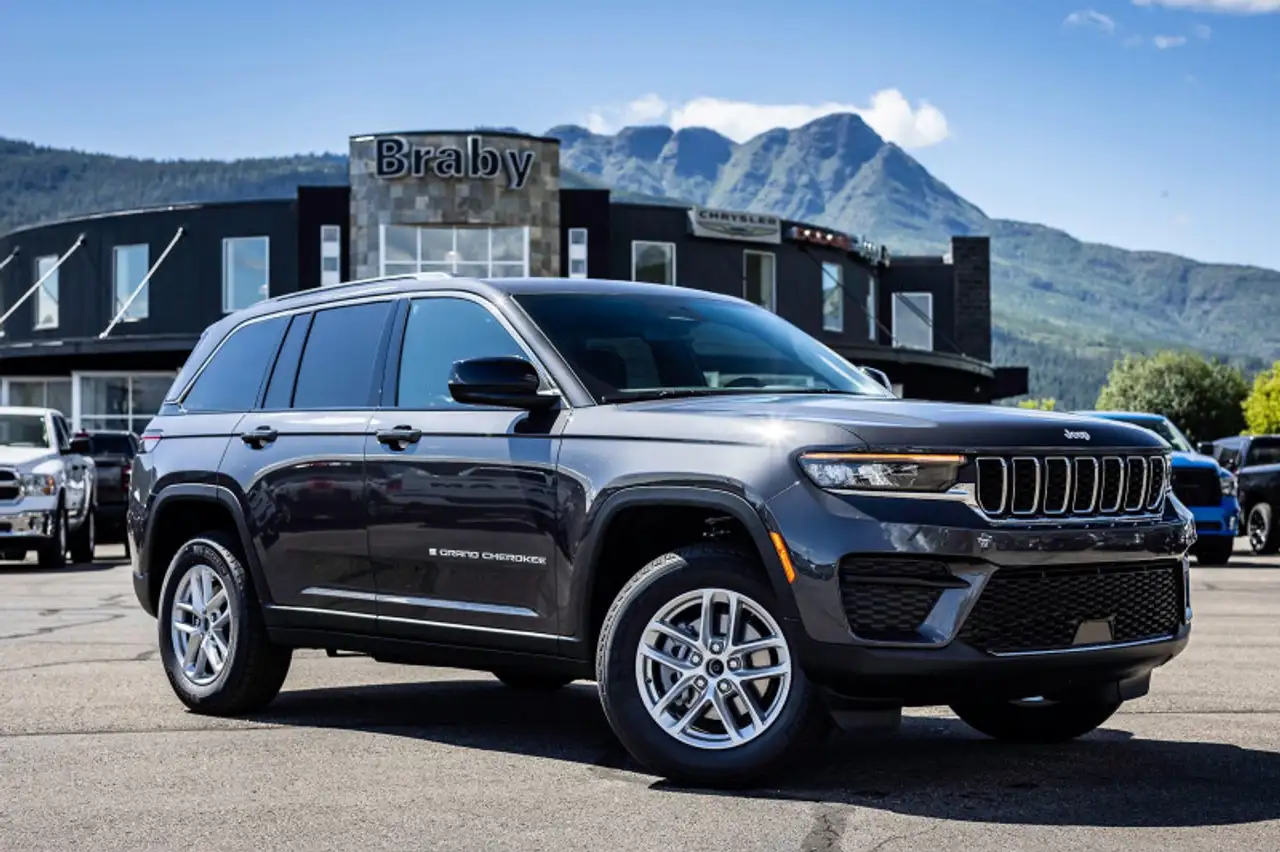 Jeep Grand Cherokee - Image 26