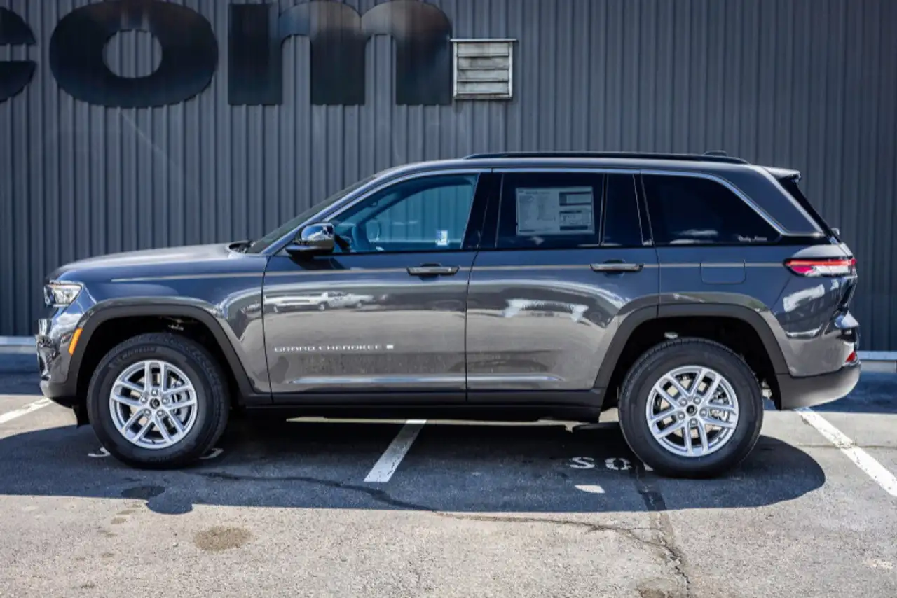 Jeep Grand Cherokee - Image 4