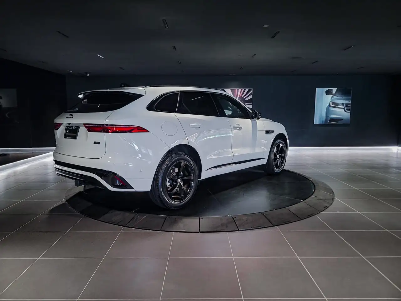 Jaguar F-Pace - Image 5