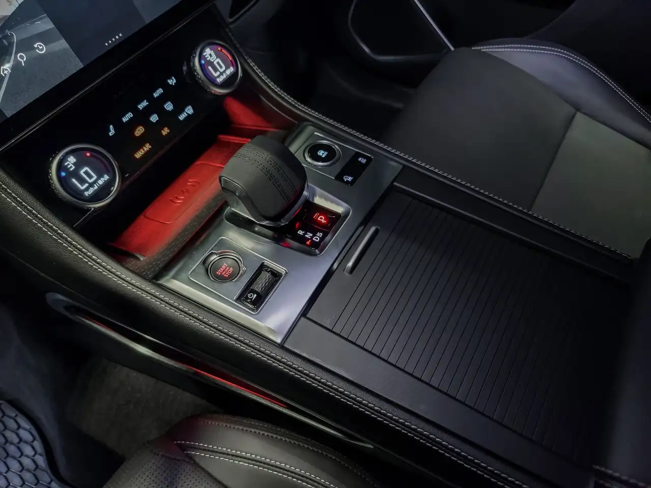 Jaguar F-Pace - Image 16