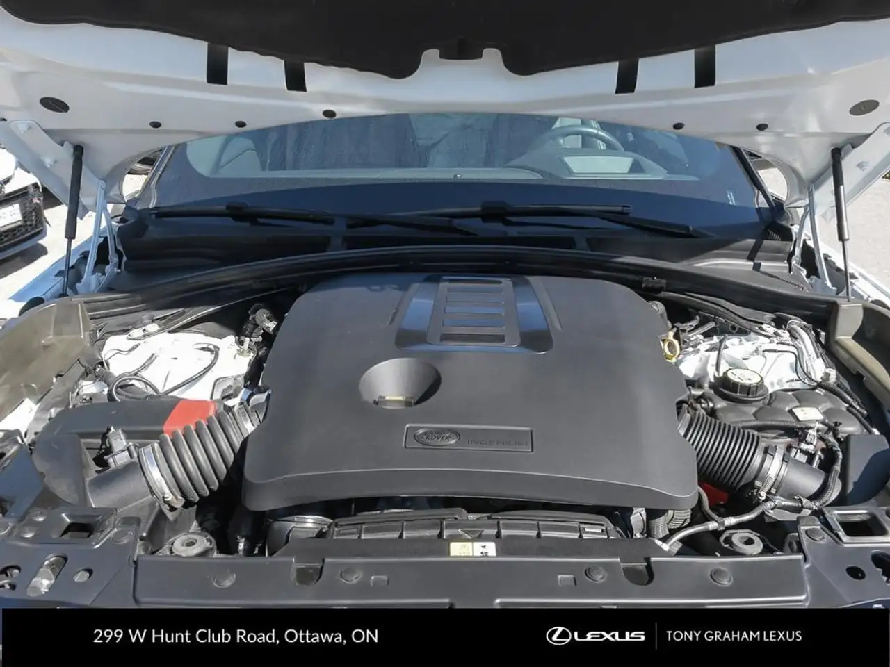 Land Rover Range Rover Velar - Image 10