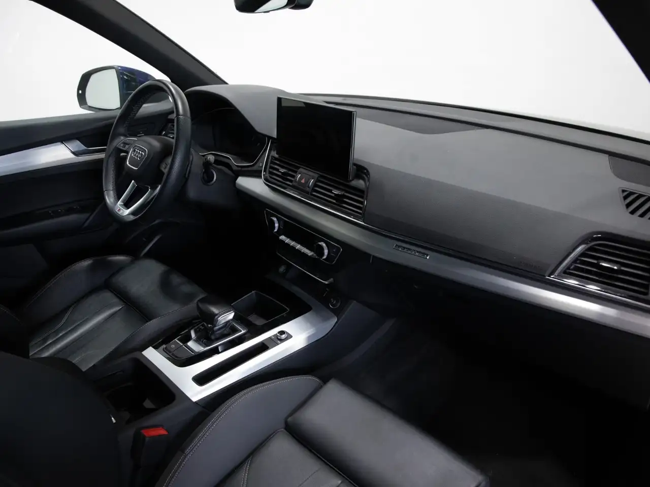 Audi Q5 - Image 40