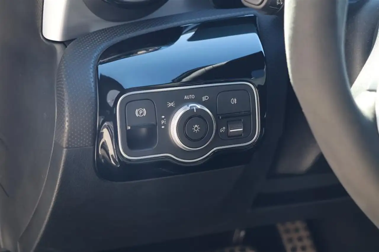 Mercedes-Benz CLA - Image 10