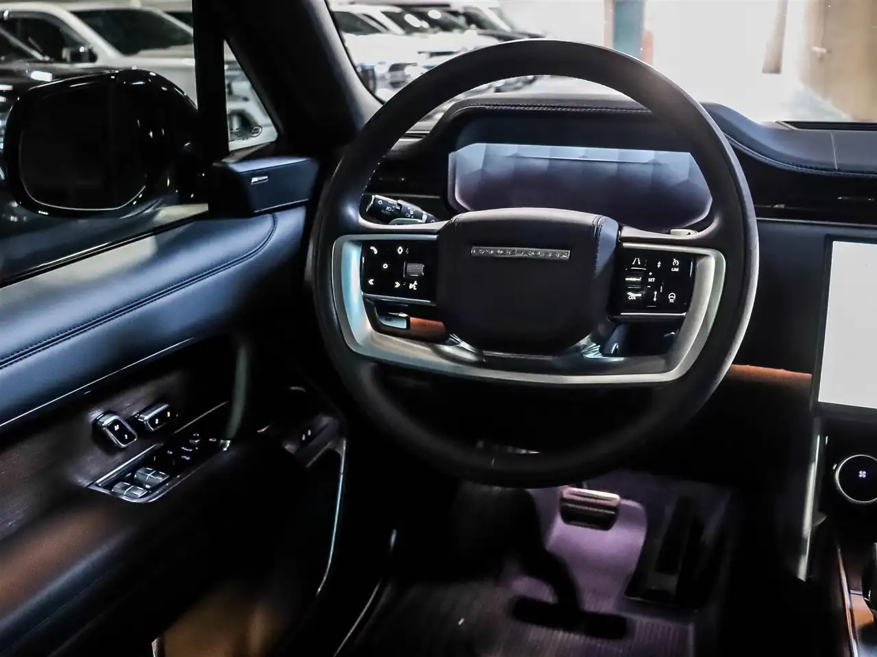 Land Rover Range Rover - Image 9