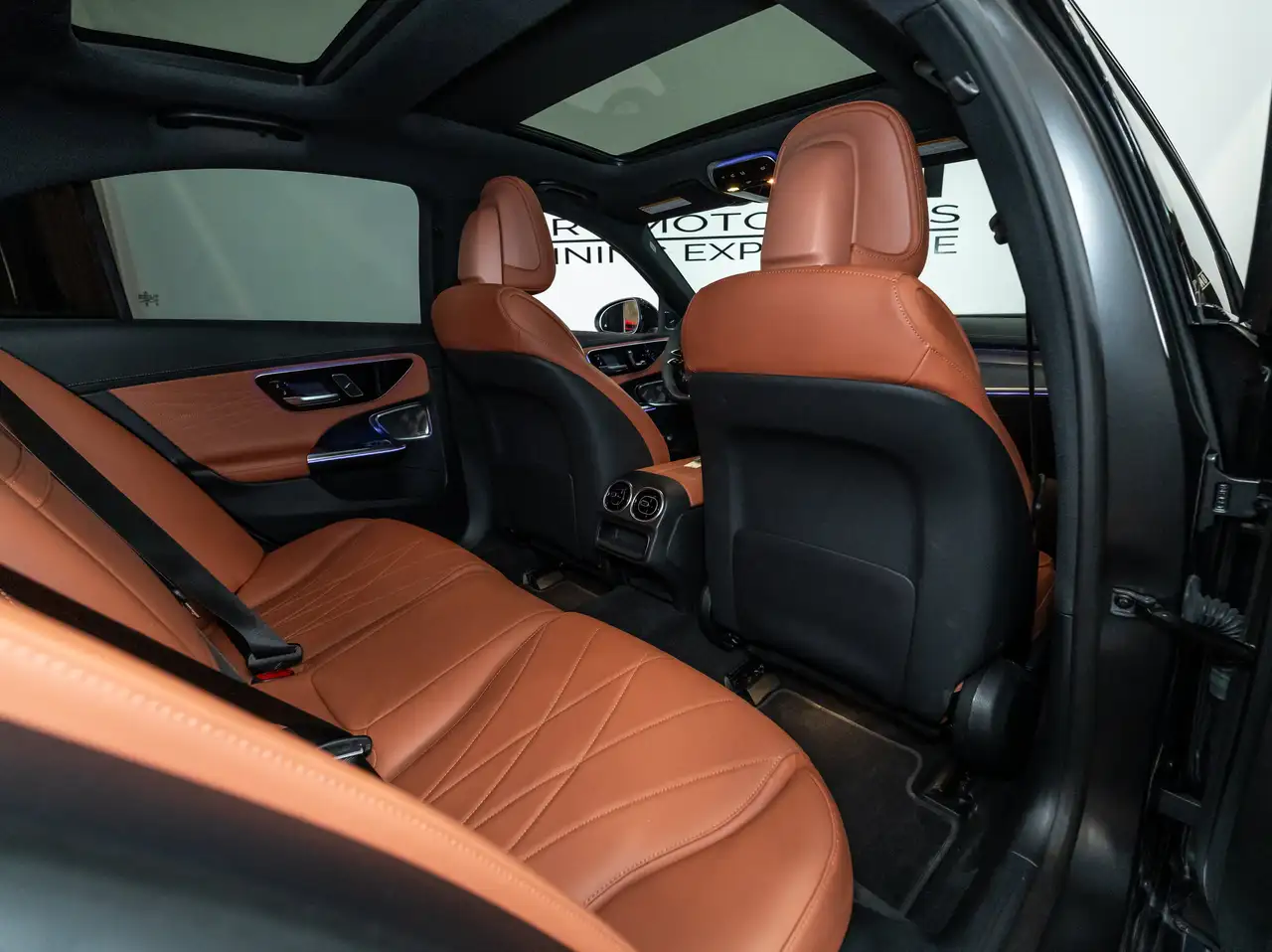 Mercedes-Benz C-Class - Image 23