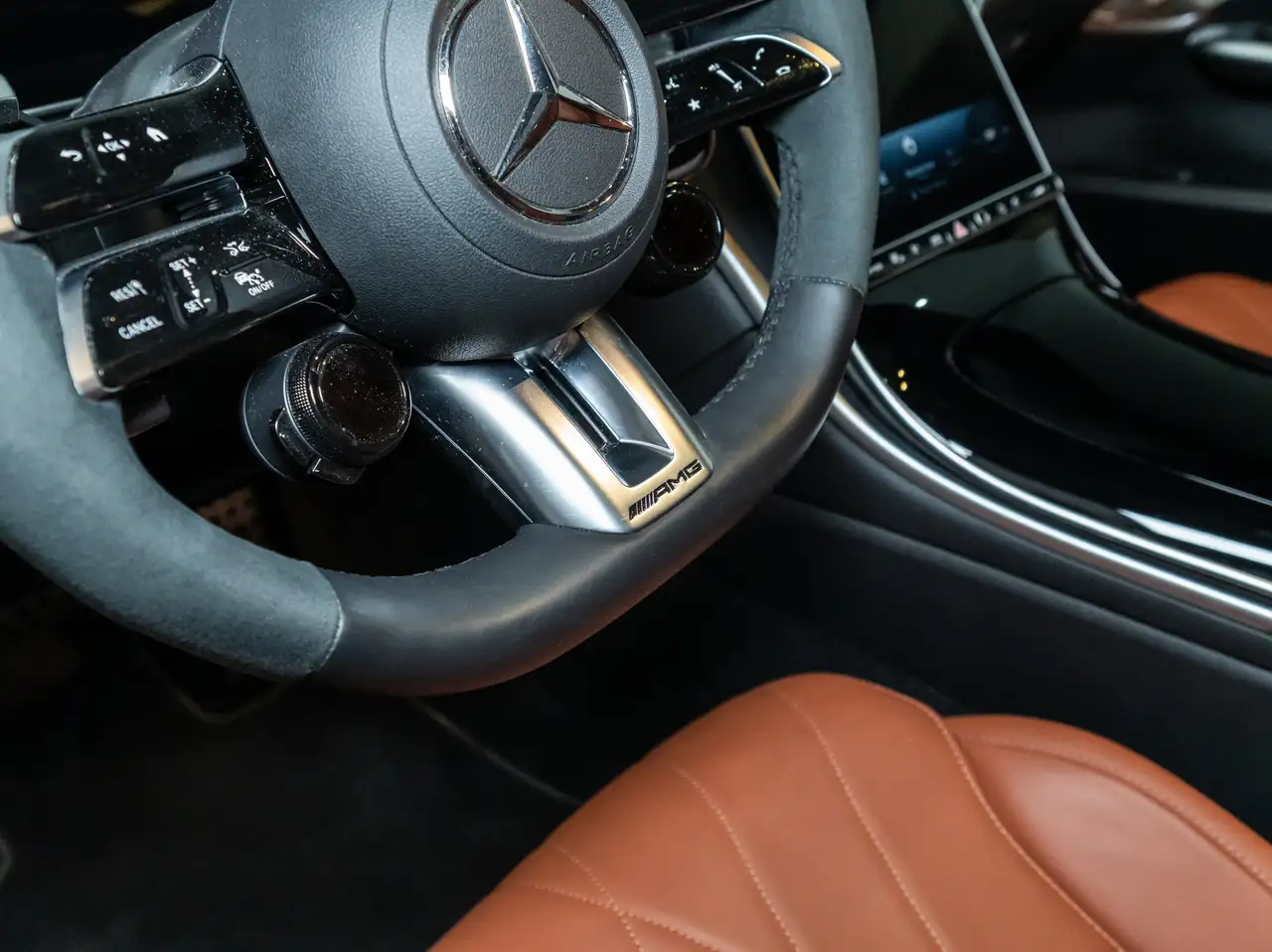 Mercedes-Benz C-Class - Image 43