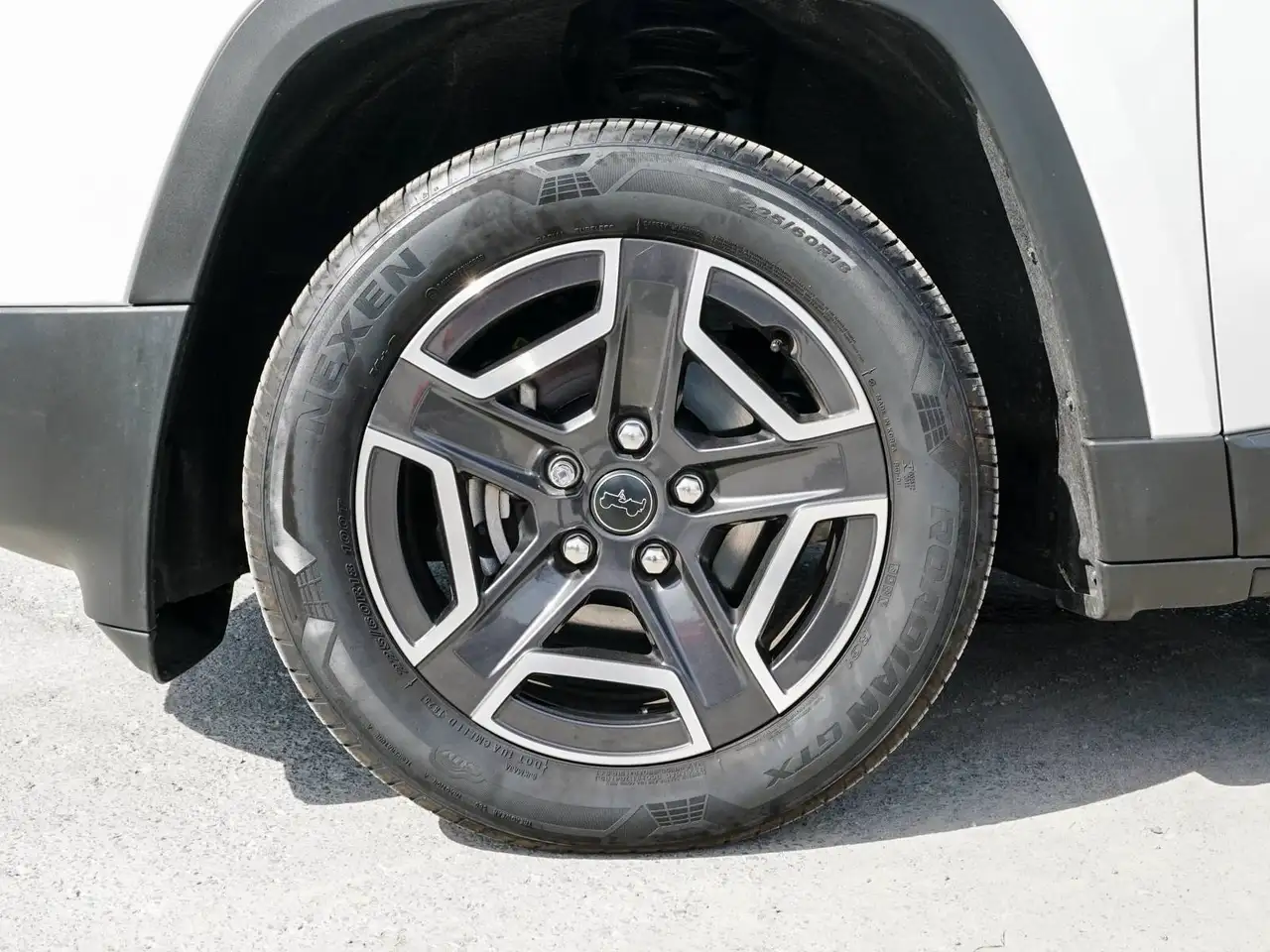 Jeep Cherokee - Image 7