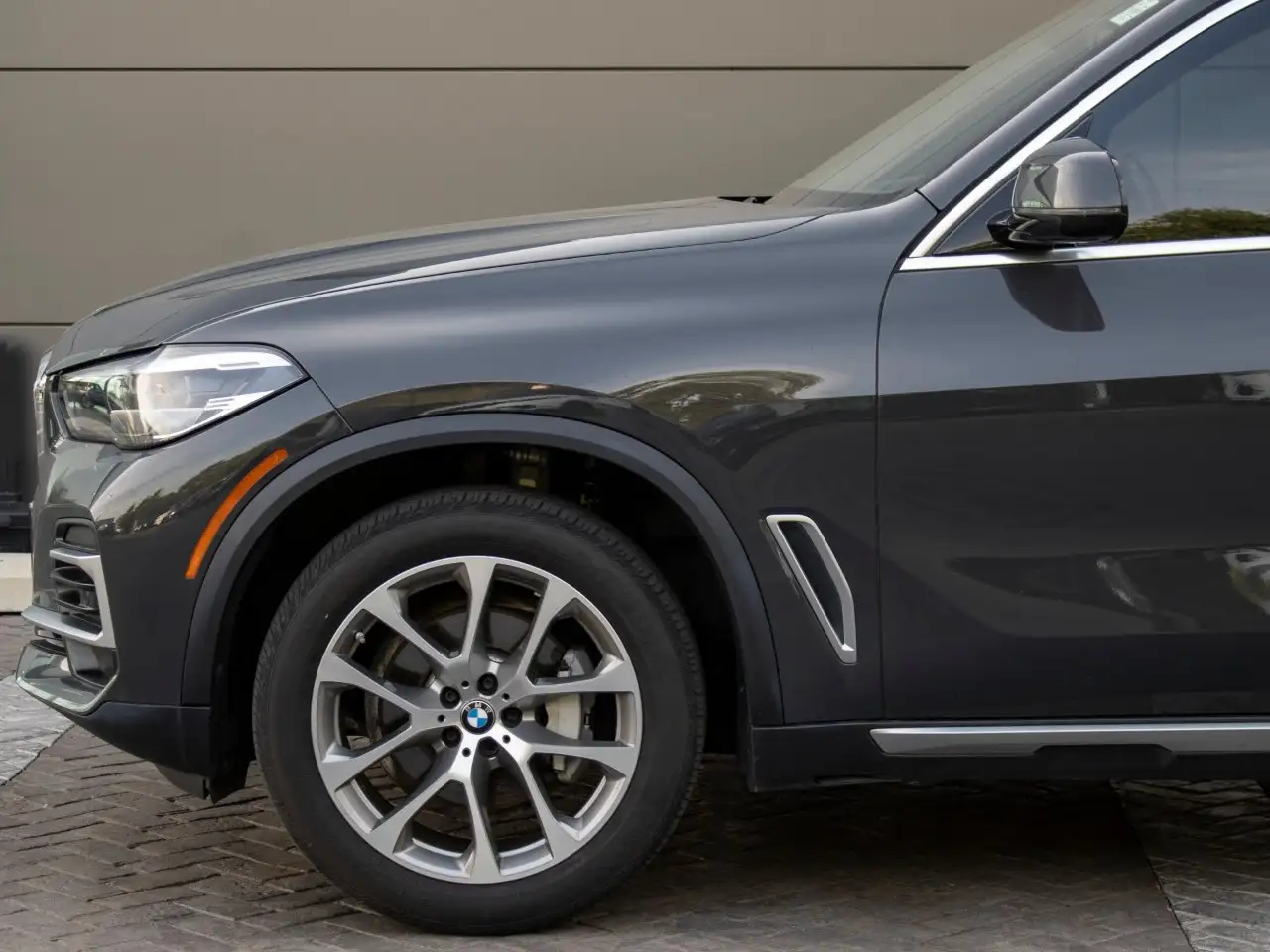 BMW X5 - Image 2