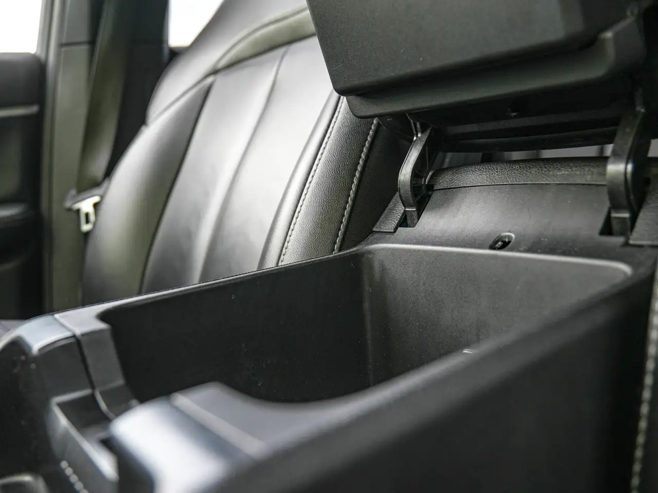 Jeep Grand Cherokee - Image 38