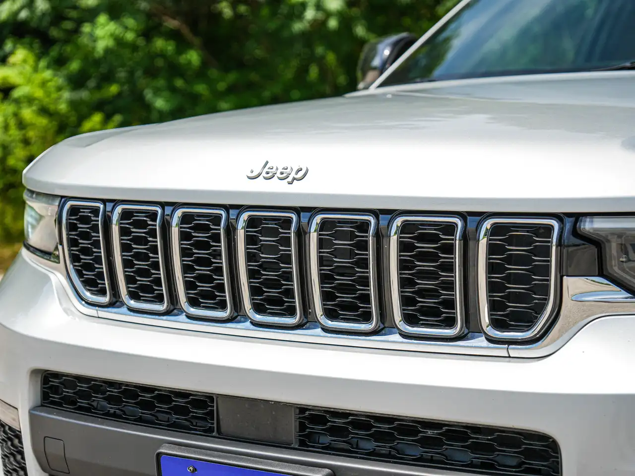 Jeep Grand Cherokee - Image 9