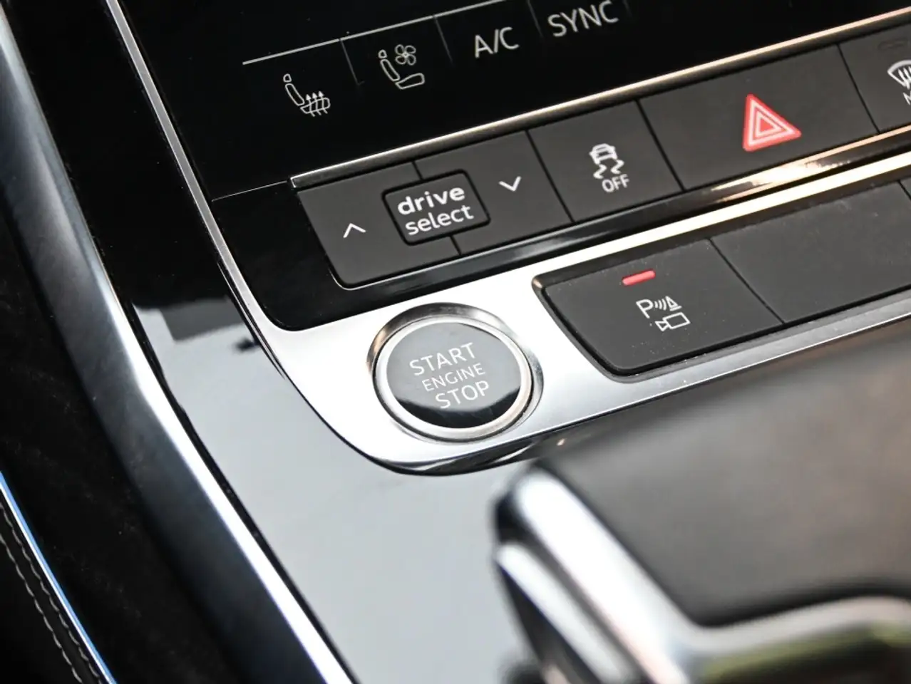 Audi Q8 - Image 26