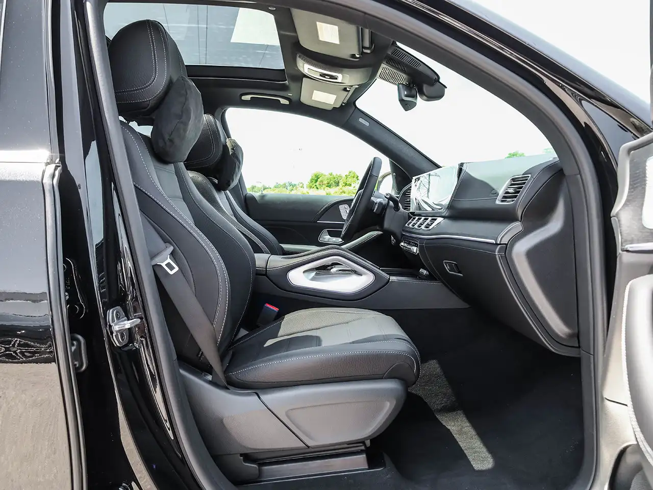 Mercedes-Benz GLE - Image 14