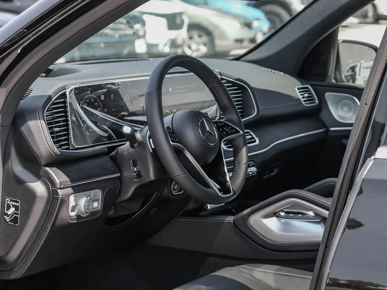 Mercedes-Benz GLE - Image 13