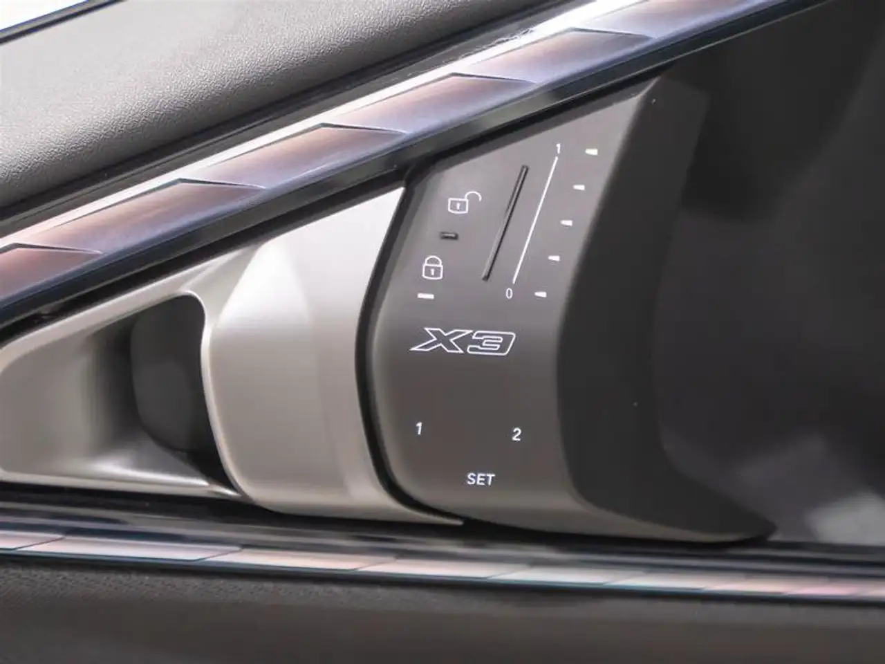 BMW X3 - Image 8