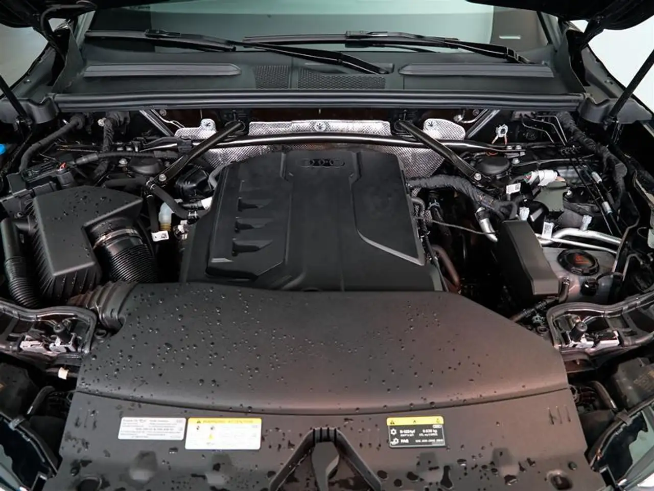 Audi Q5 - Image 10
