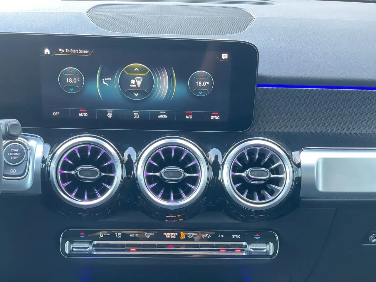 Mercedes-Benz GLB - Image 27