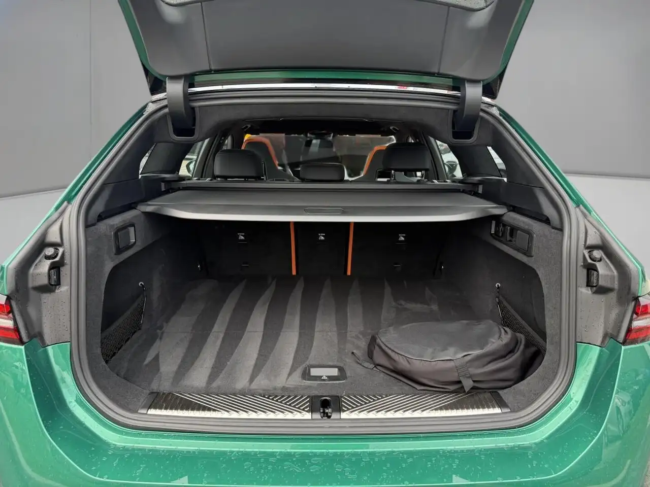 BMW M5 - Image 14