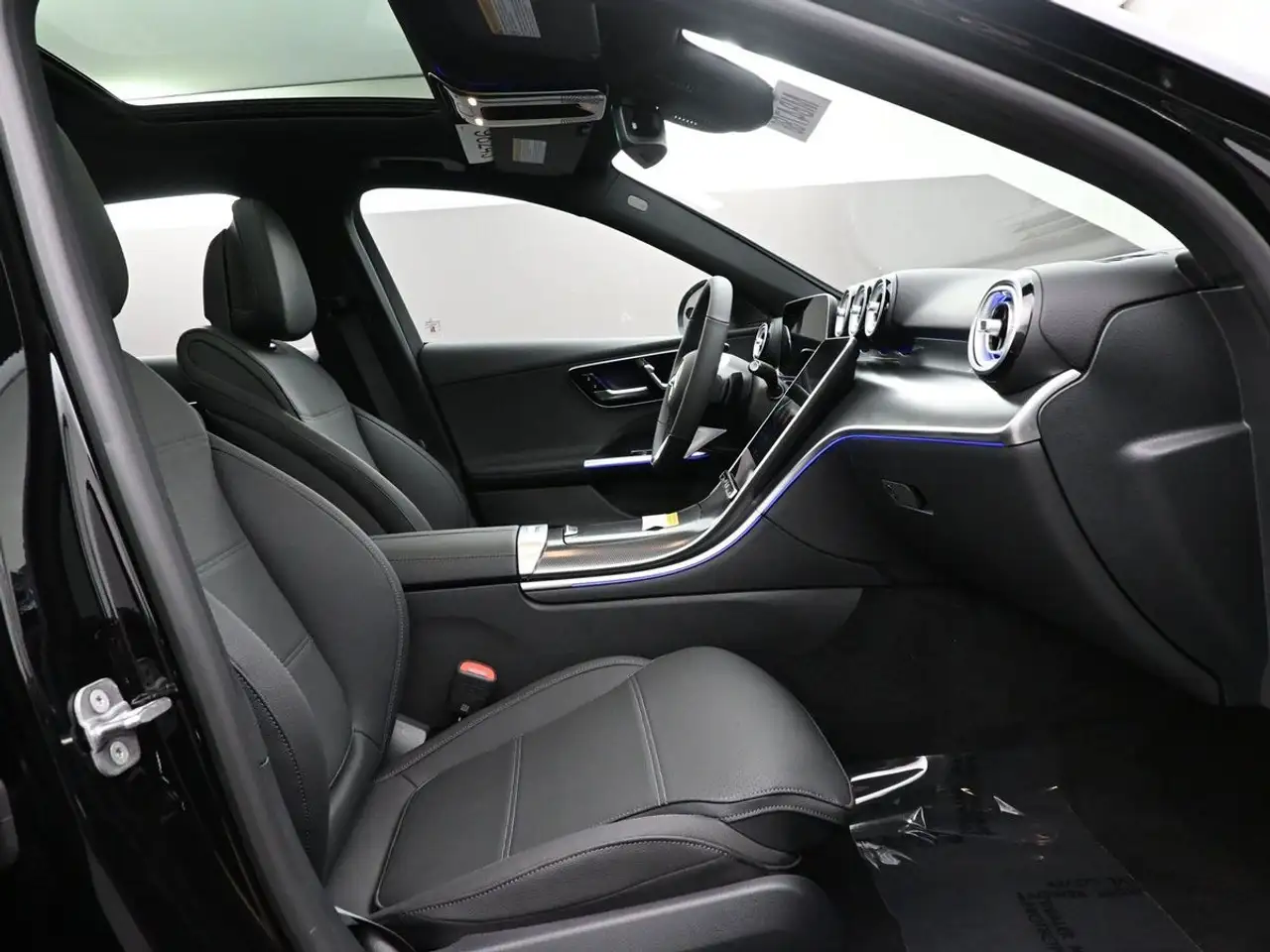 Mercedes-Benz C-Class - Image 26