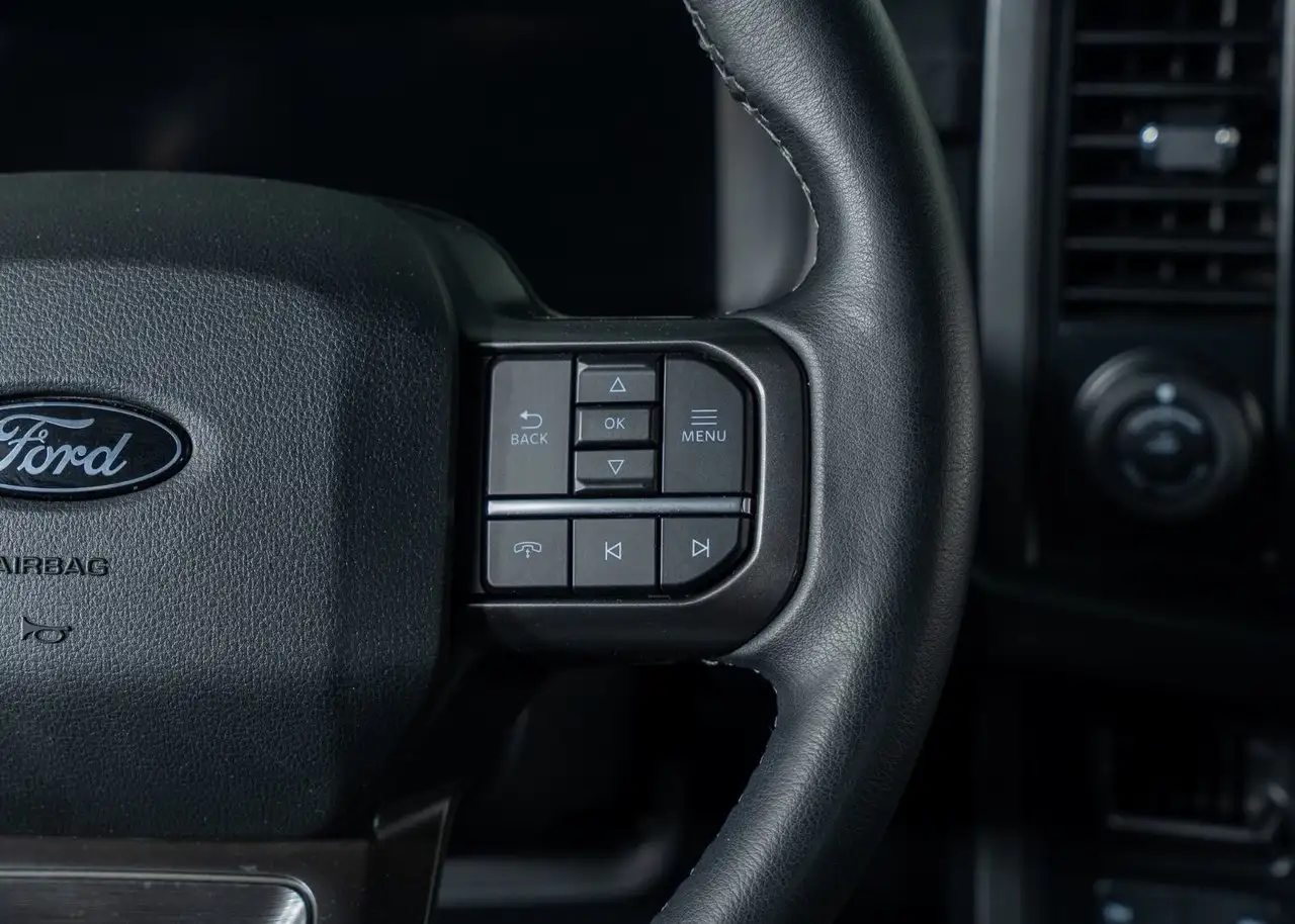 Ford F-150 - Image 18