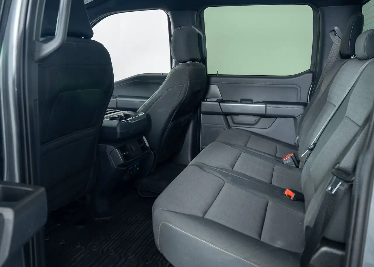 Ford F-150 - Image 24