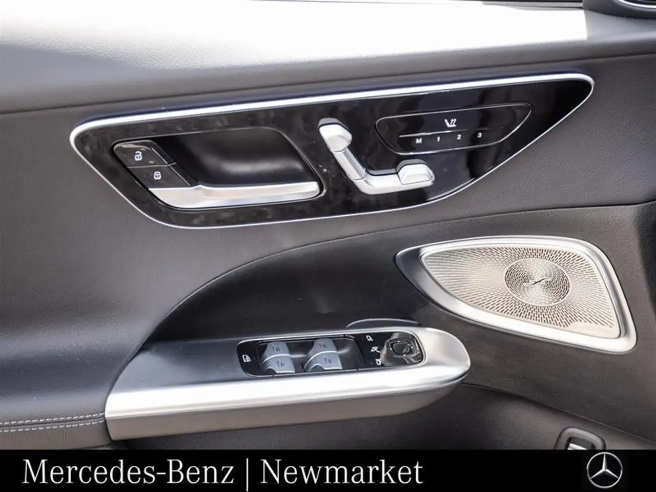 Mercedes-Benz C-Class - Image 11