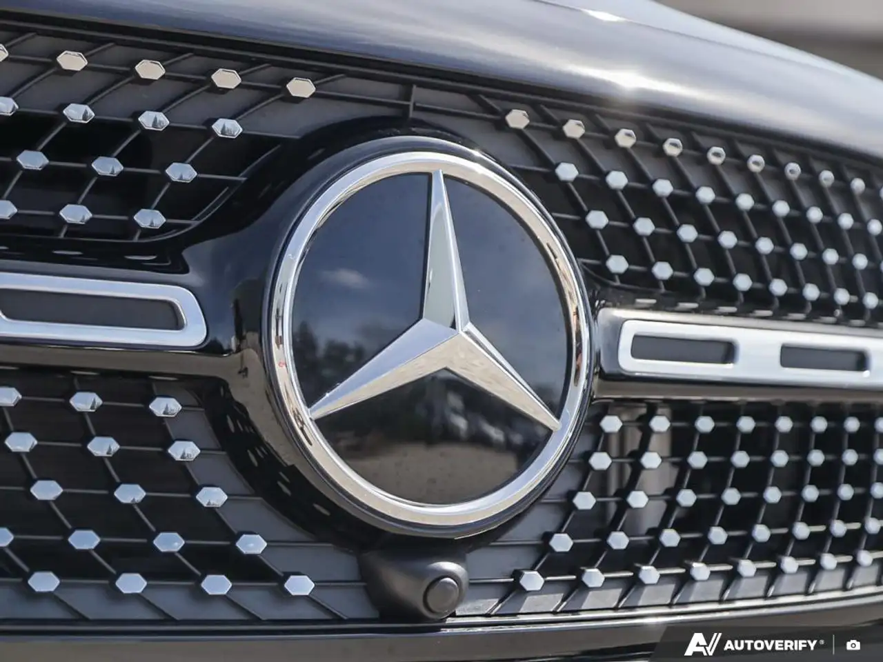 Mercedes-Benz GLB - Image 8