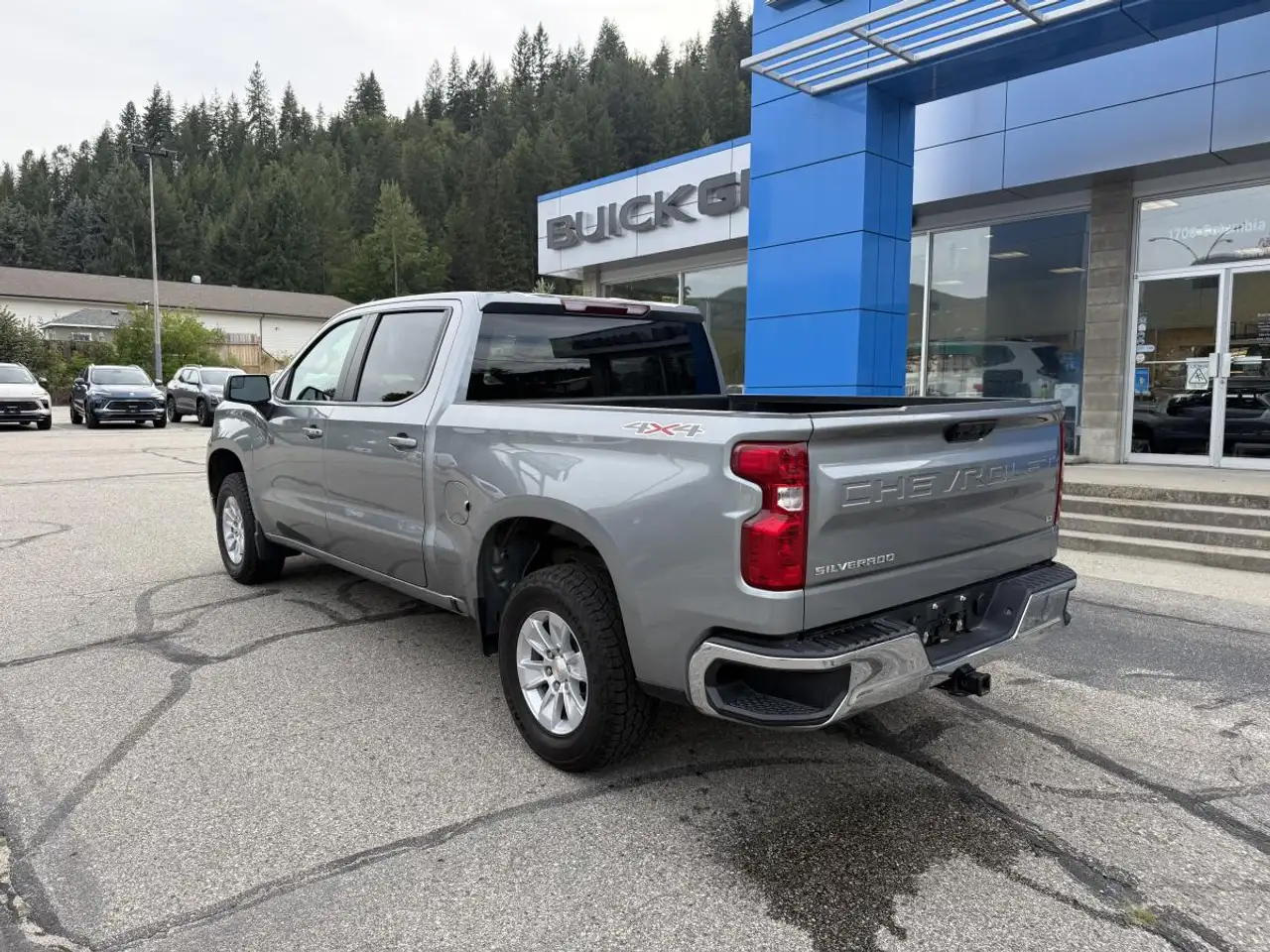 Chevrolet Silverado 1500 - Image 7