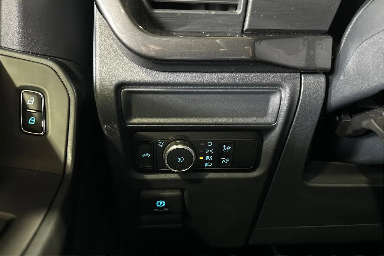 Ford F-150 - Image 19