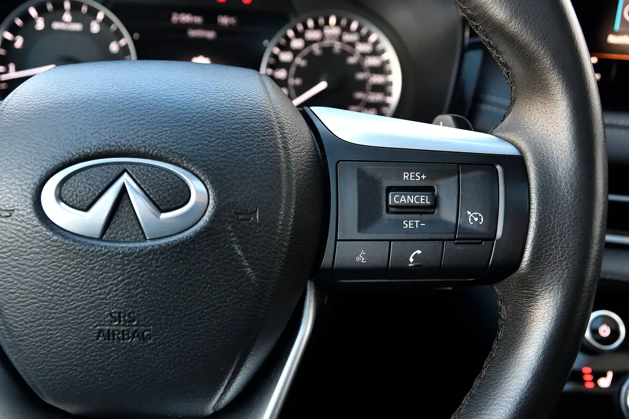 Infiniti QX60 - Image 18