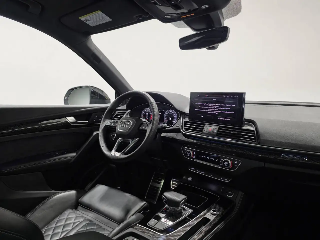 Audi SQ5 - Image 30