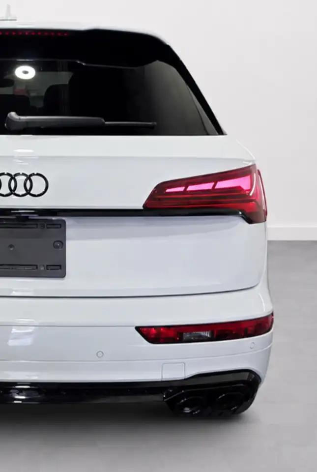 Audi SQ5 - Image 7