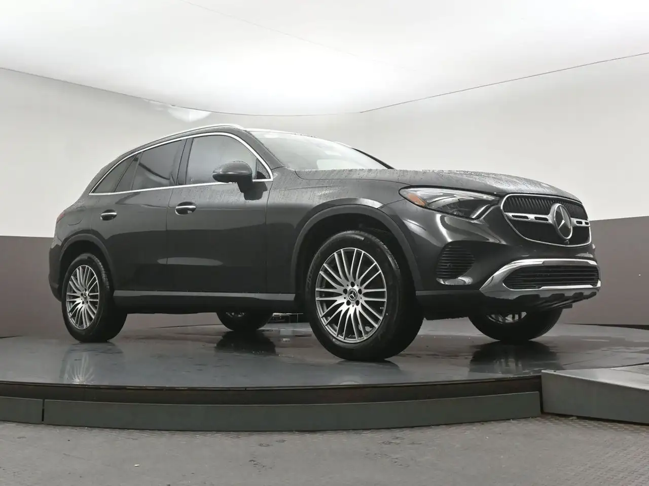 Mercedes-Benz GLC - Image 46