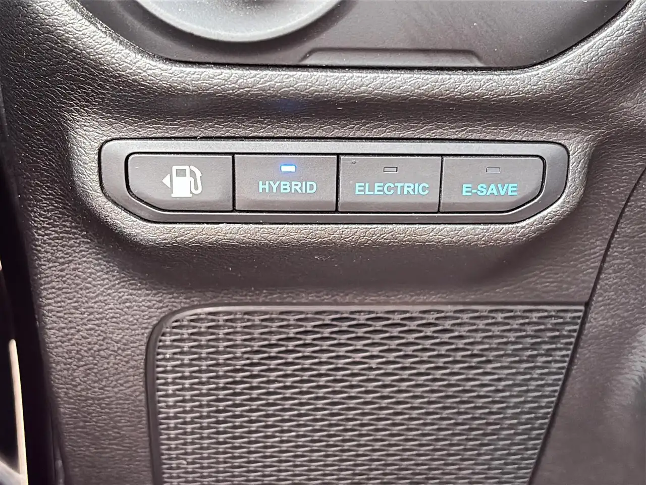 Jeep Wrangler - Image 33