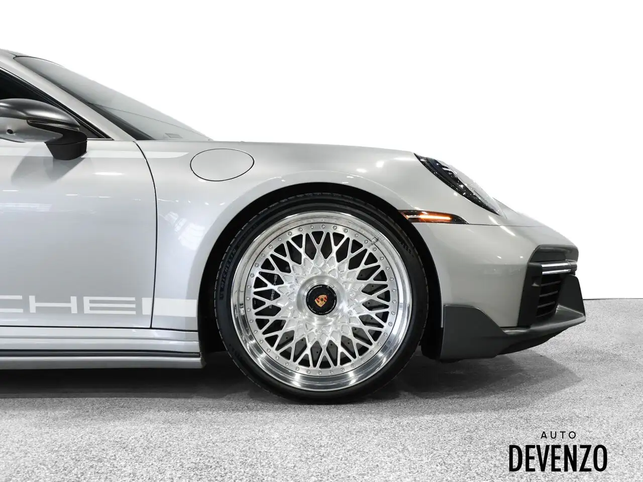 Porsche 911 - Image 7