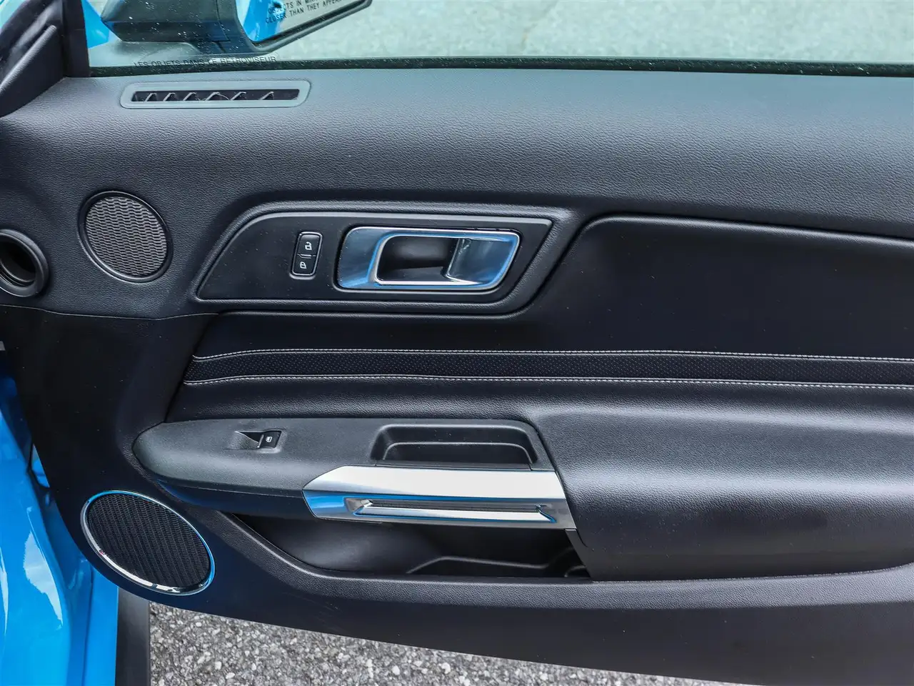 Ford Mustang - Image 16
