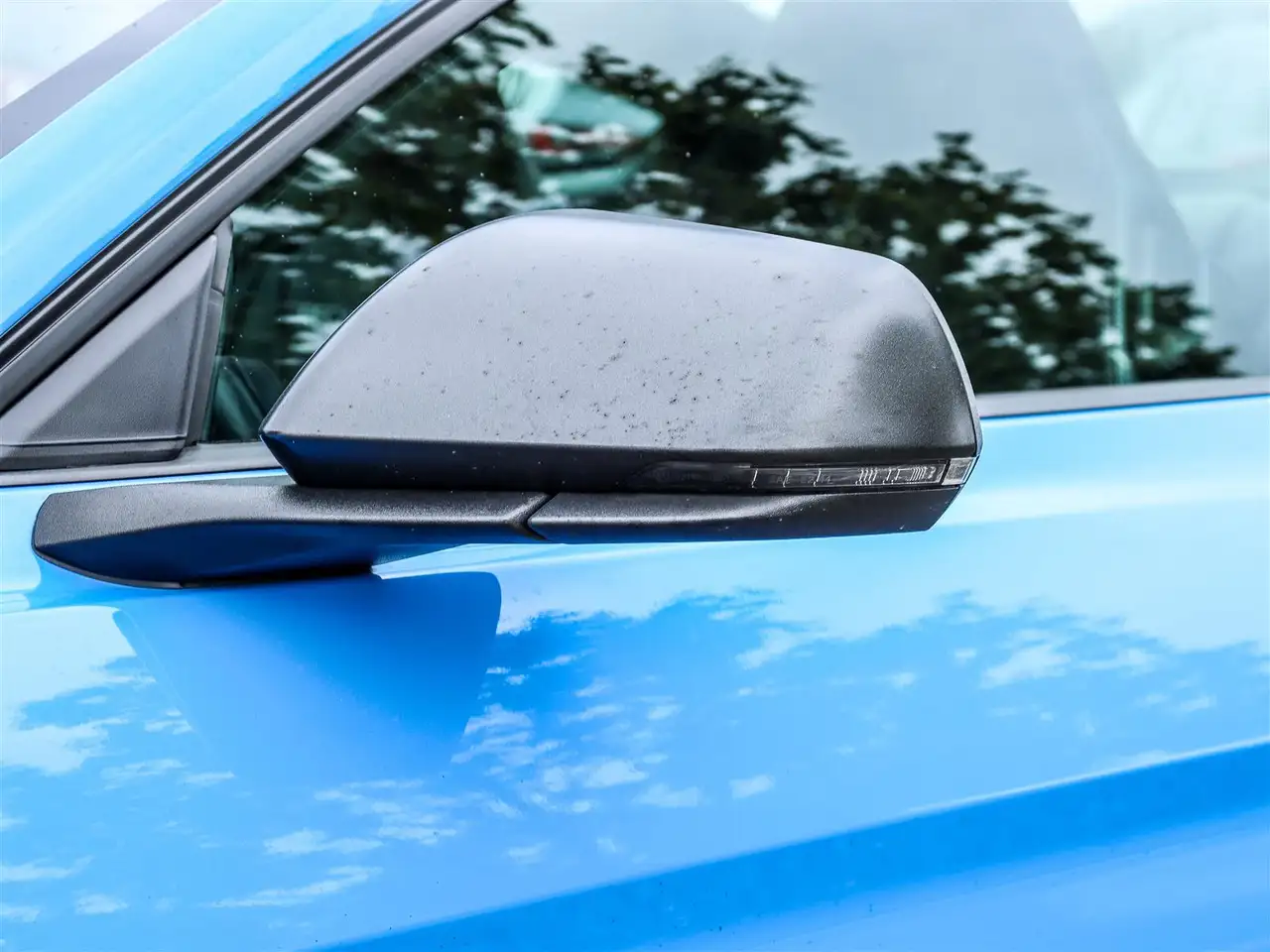 Ford Mustang - Image 22