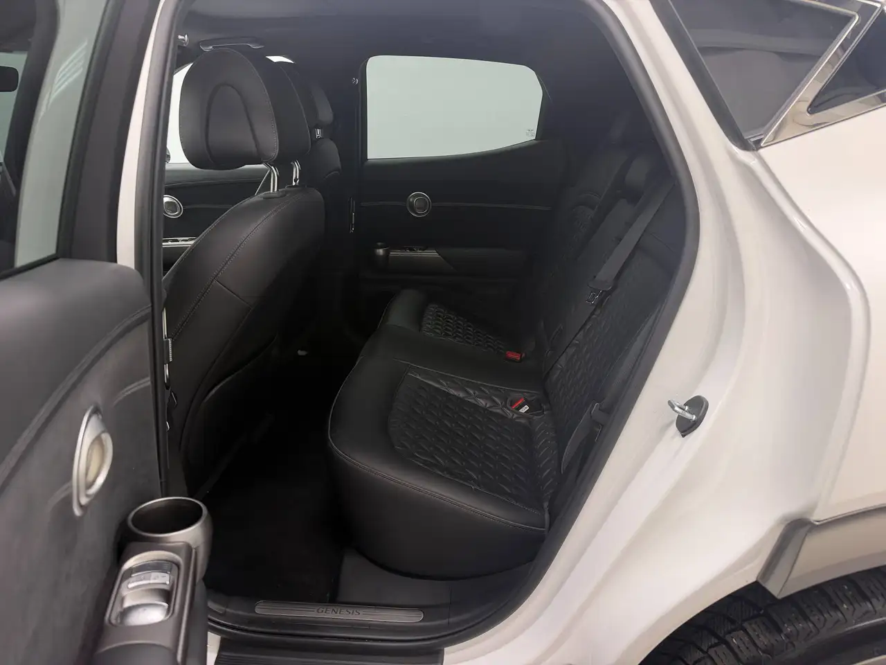 Genesis GV60 - Image 29