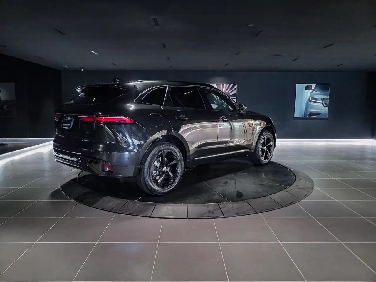 Jaguar F-Pace - Image 5