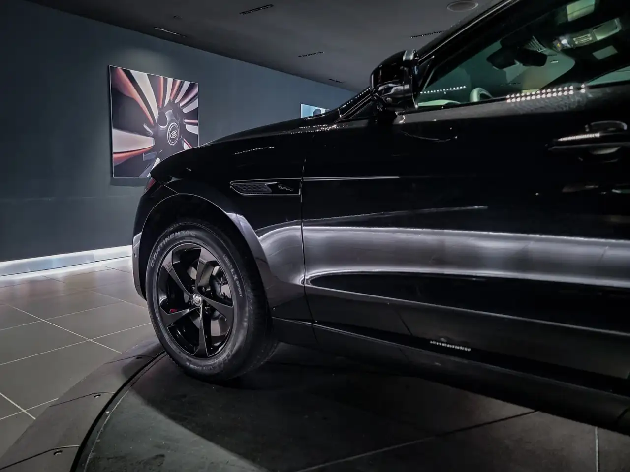 Jaguar F-Pace - Image 9