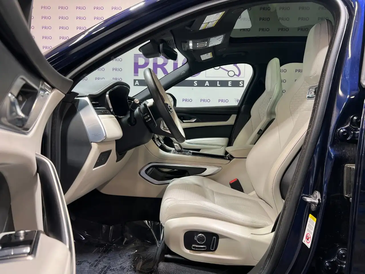 Jaguar F-Pace - Image 13