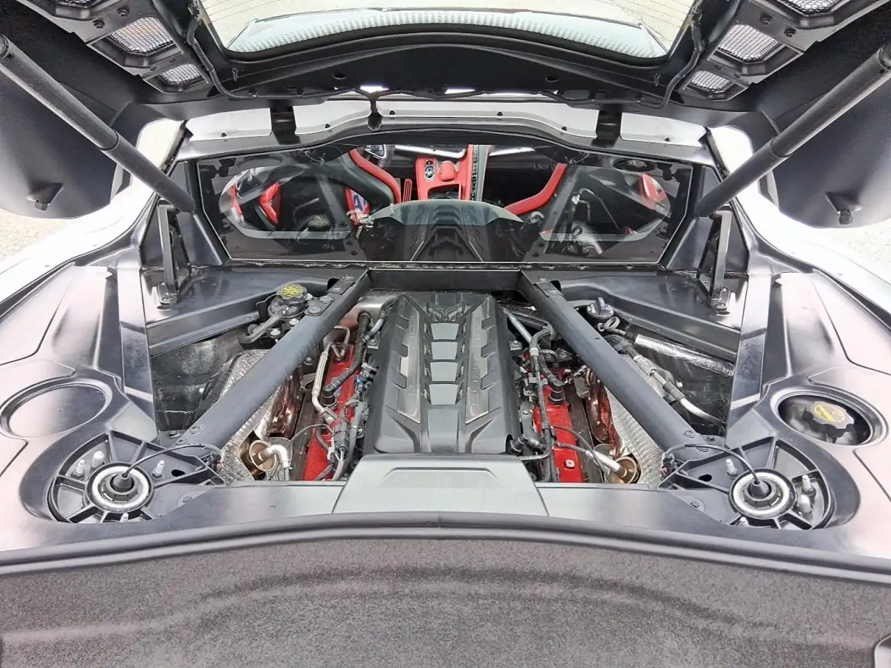 Chevrolet Corvette - Image 8