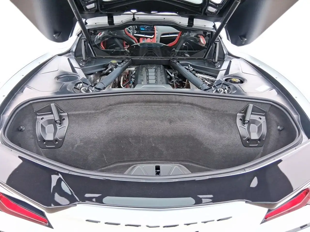 Chevrolet Corvette - Image 6